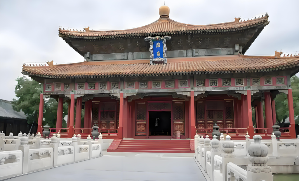 Lama Temple