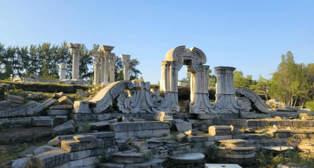  Yuanmingyuan (Old Summer Palace)